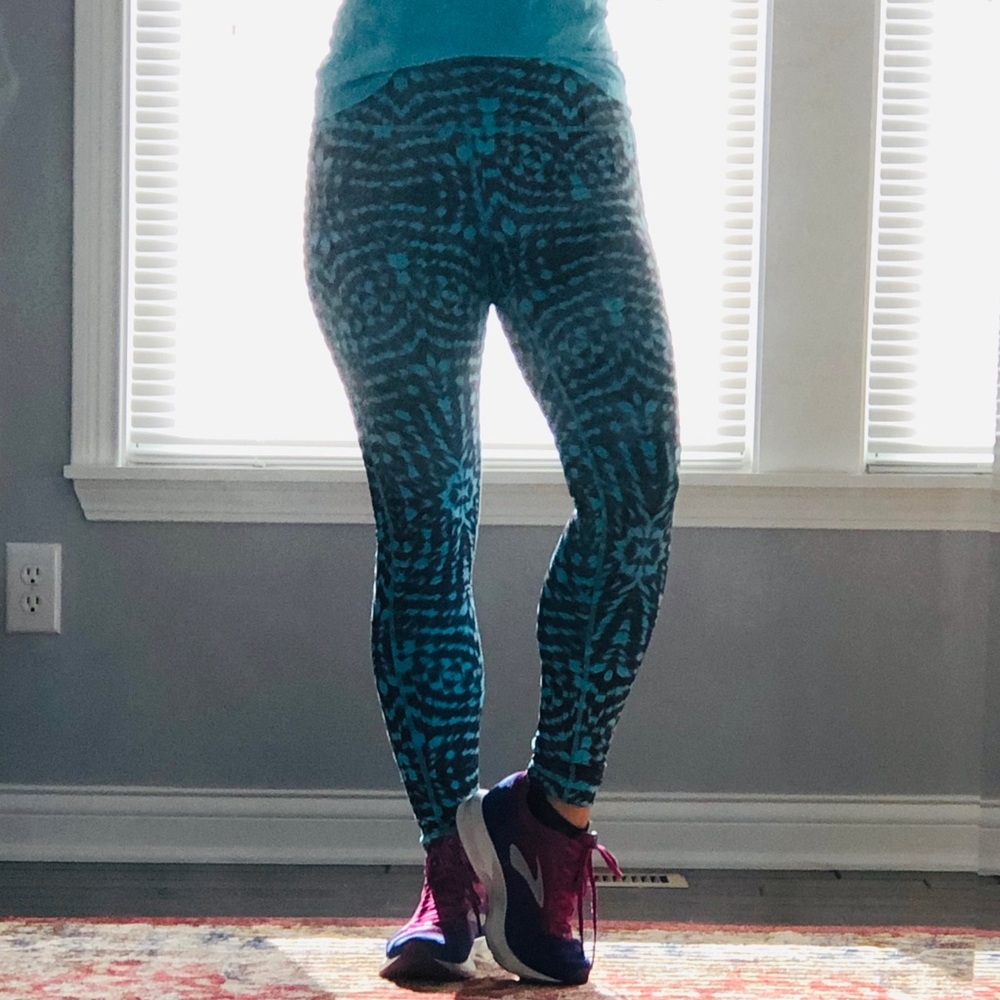 EUC Z by Zella leggings. Sz M.